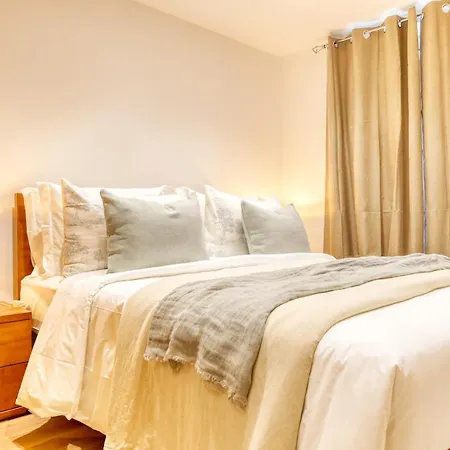 Casa Do Pinheiro Ii, A In Madeira Apartamento